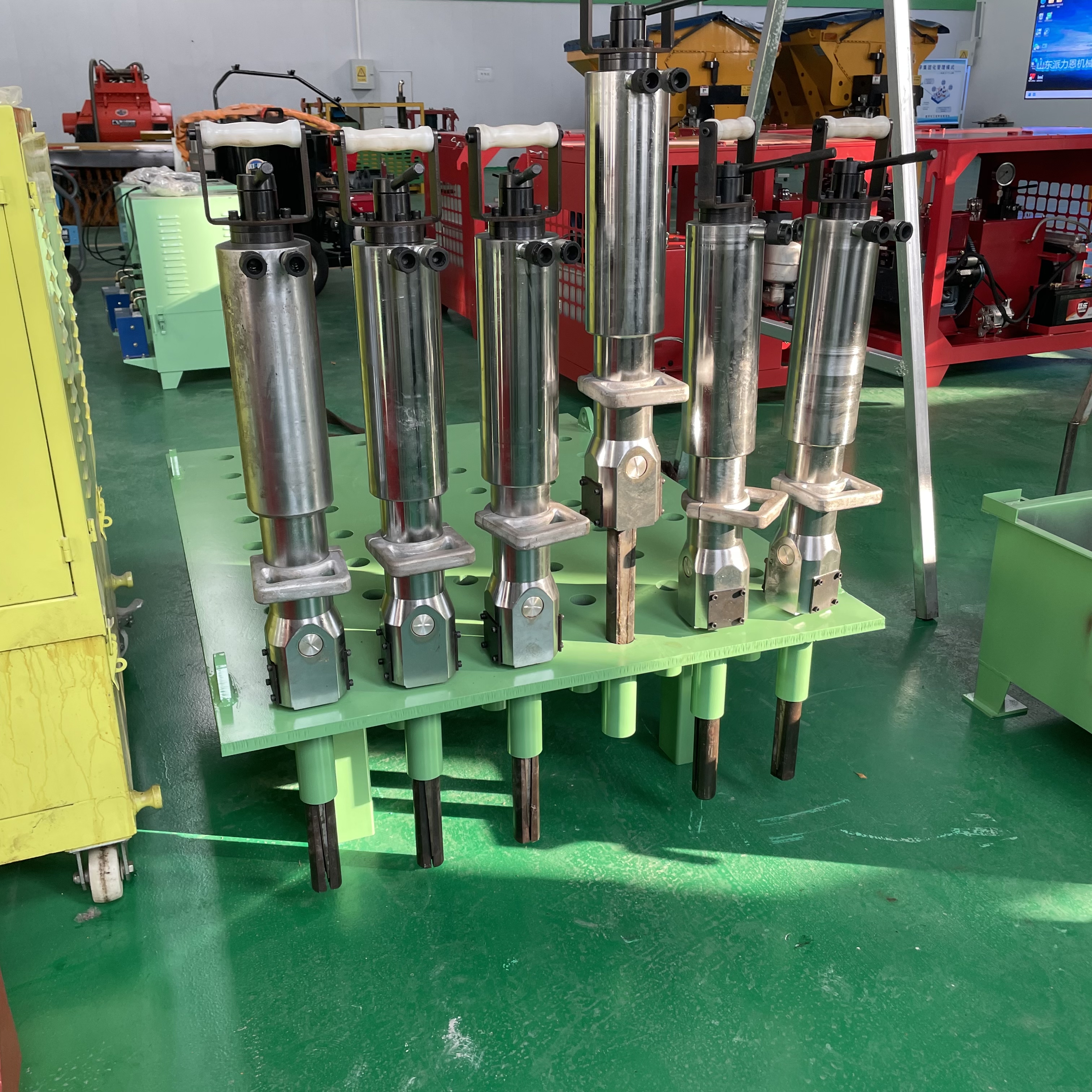 350型分裂机 全自动液压岩石劈裂机电动液压劈裂机岩石采矿