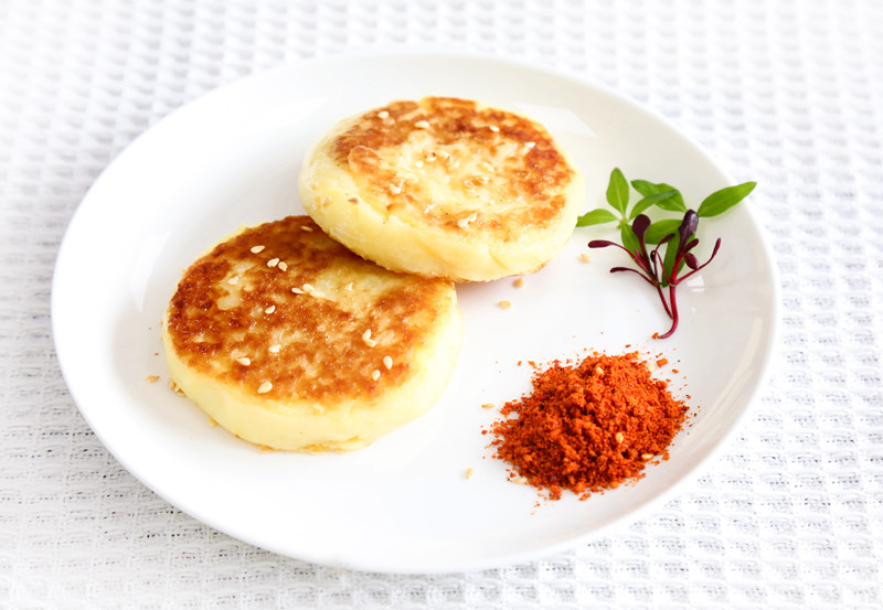 南航为旅客烙"洋芋粑粑"获旅客点赞