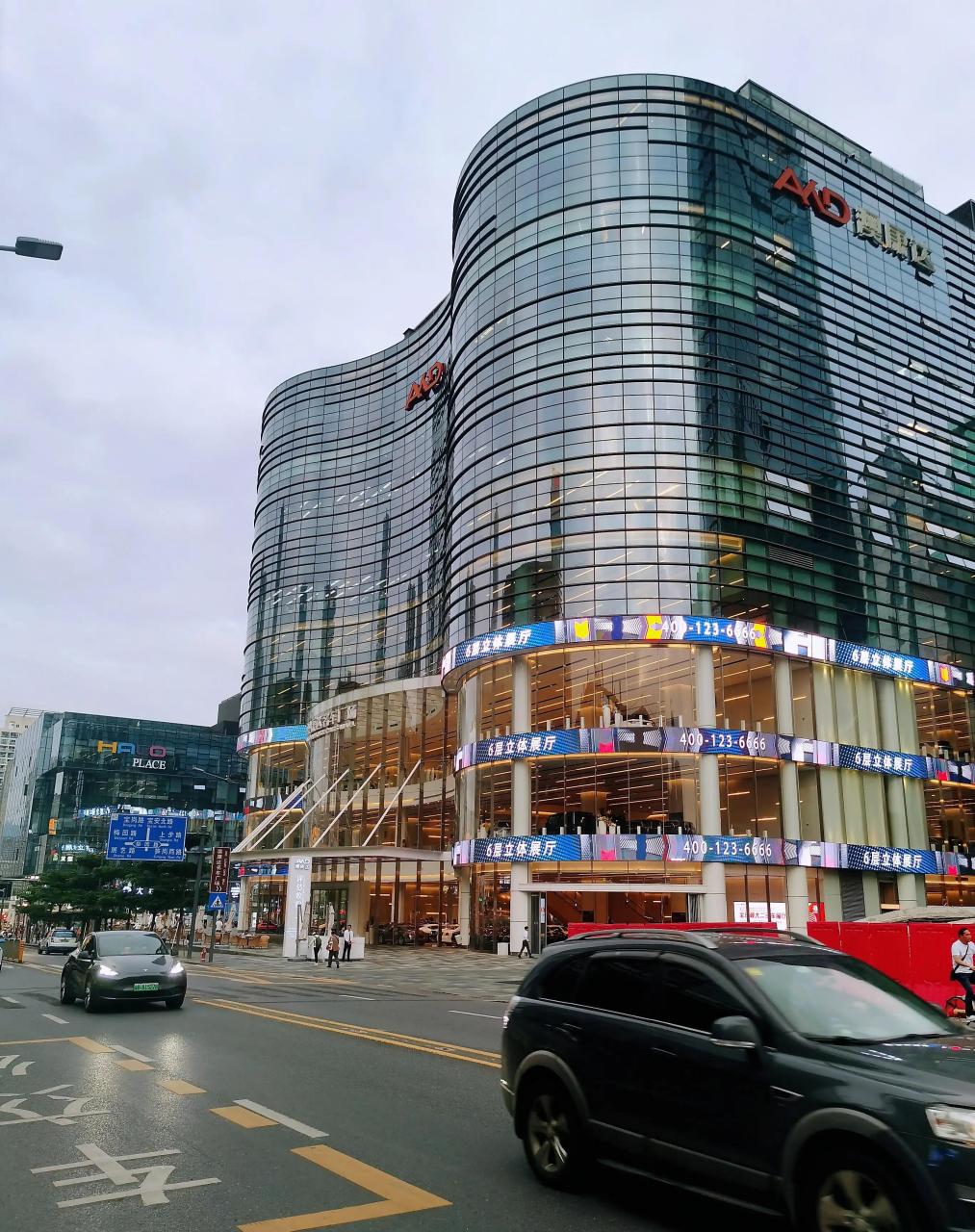 全世界最大的二手车市场——深圳澳康达名车广场.