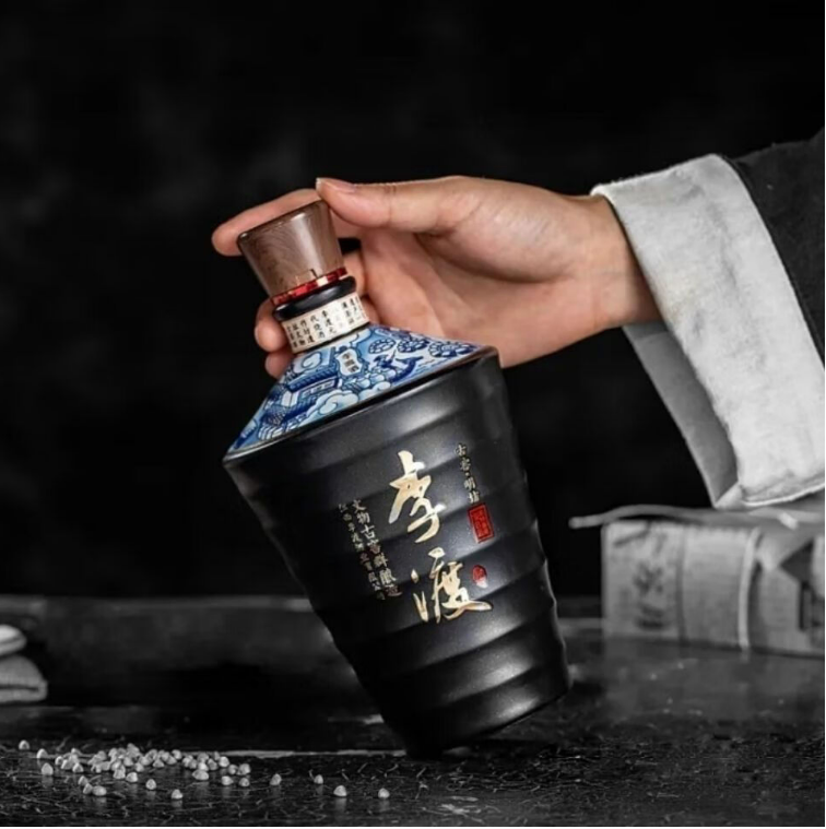 桃花潭水深千尺,不及李渡酒香深