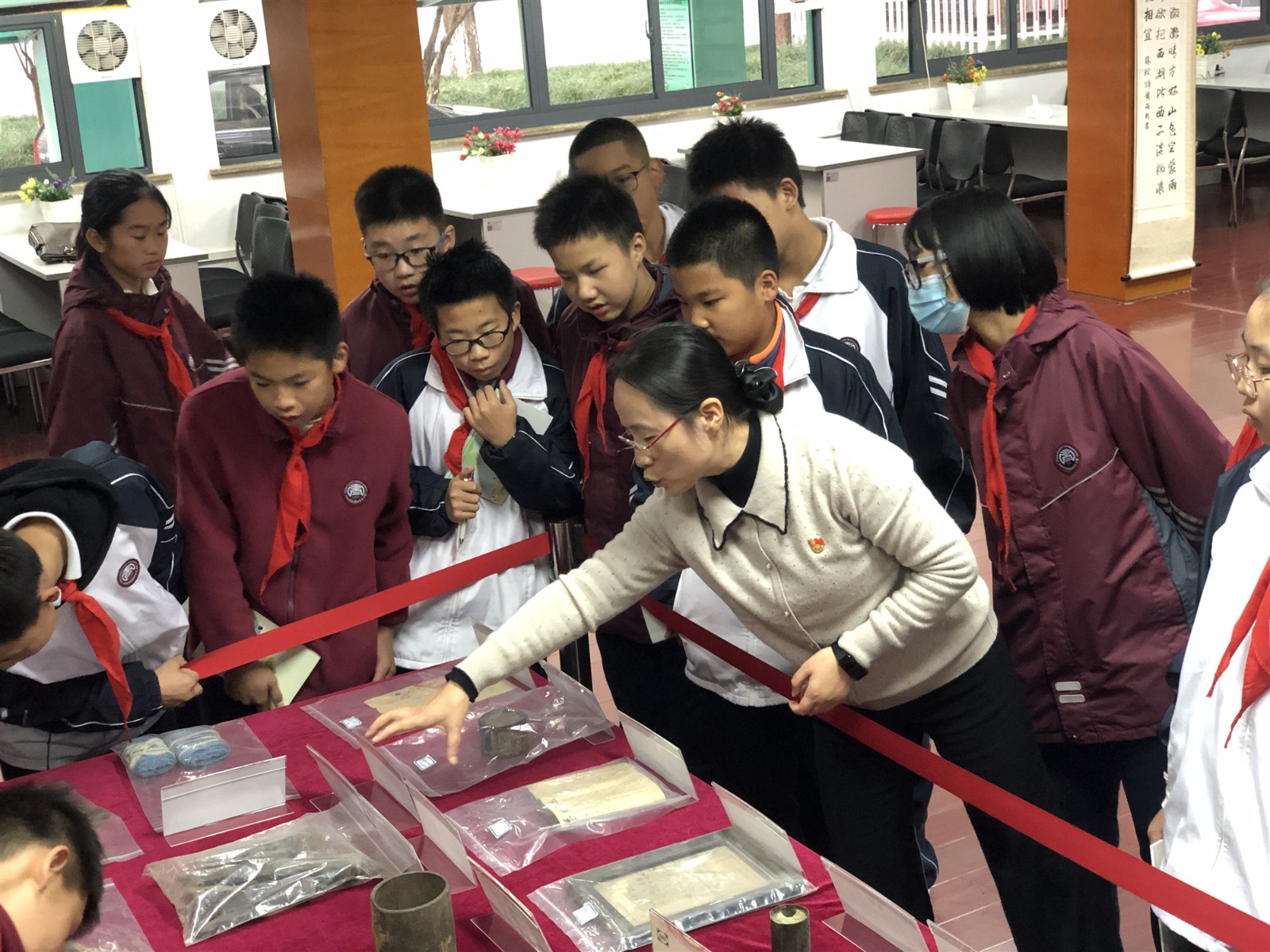 浙江省杭州市四季青中学开展红色教育专题活动