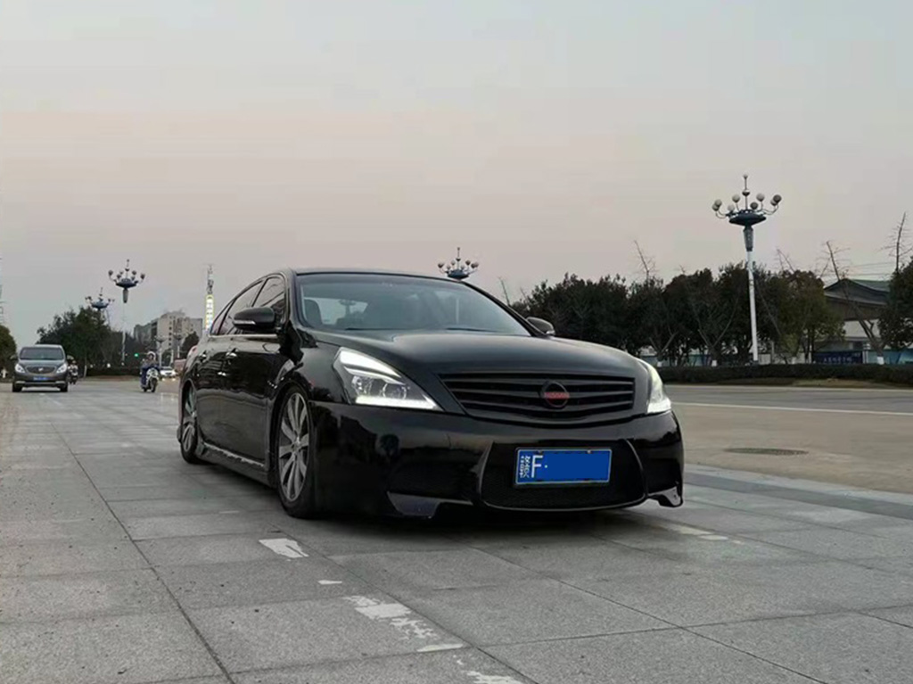 冷门的日产天籁玩改装,气动上车之后依然有滋有味