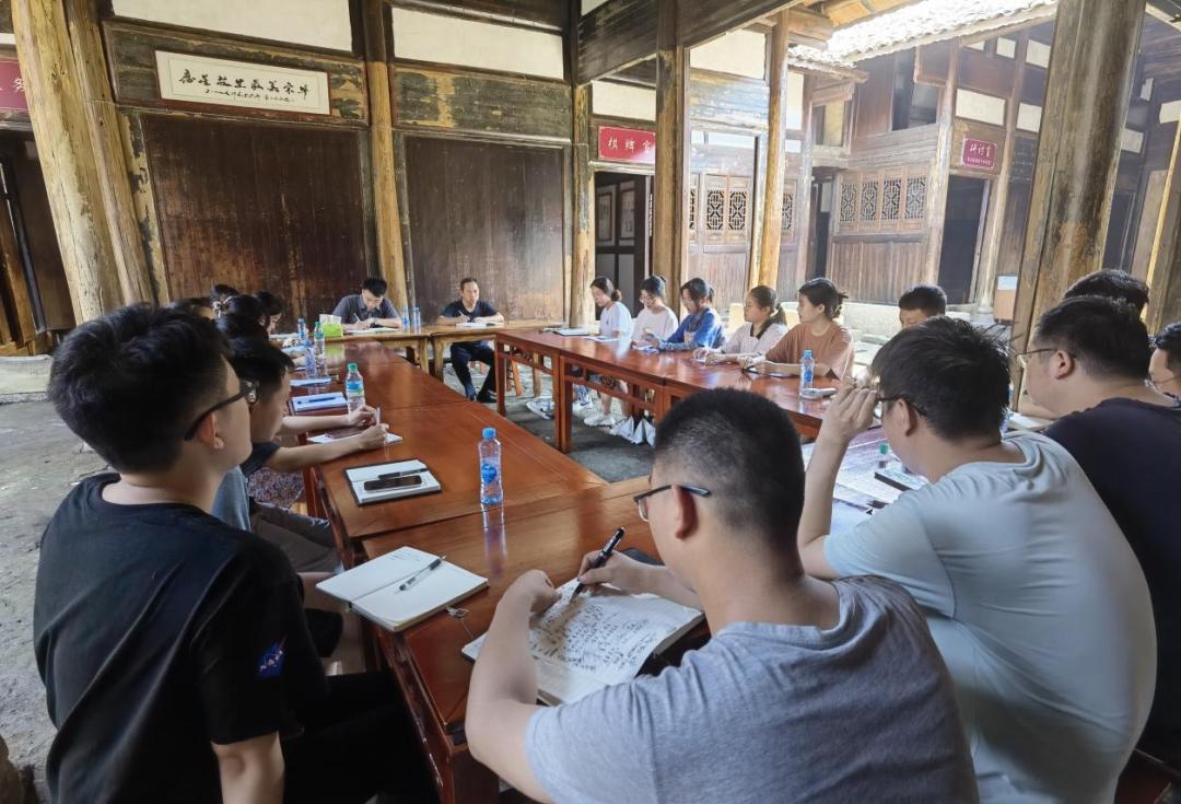 奉新县宋埠镇召开青年干部座谈会