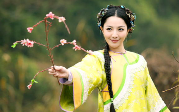 《天龙八部》中的4版梦姑,谁最有朦胧感?