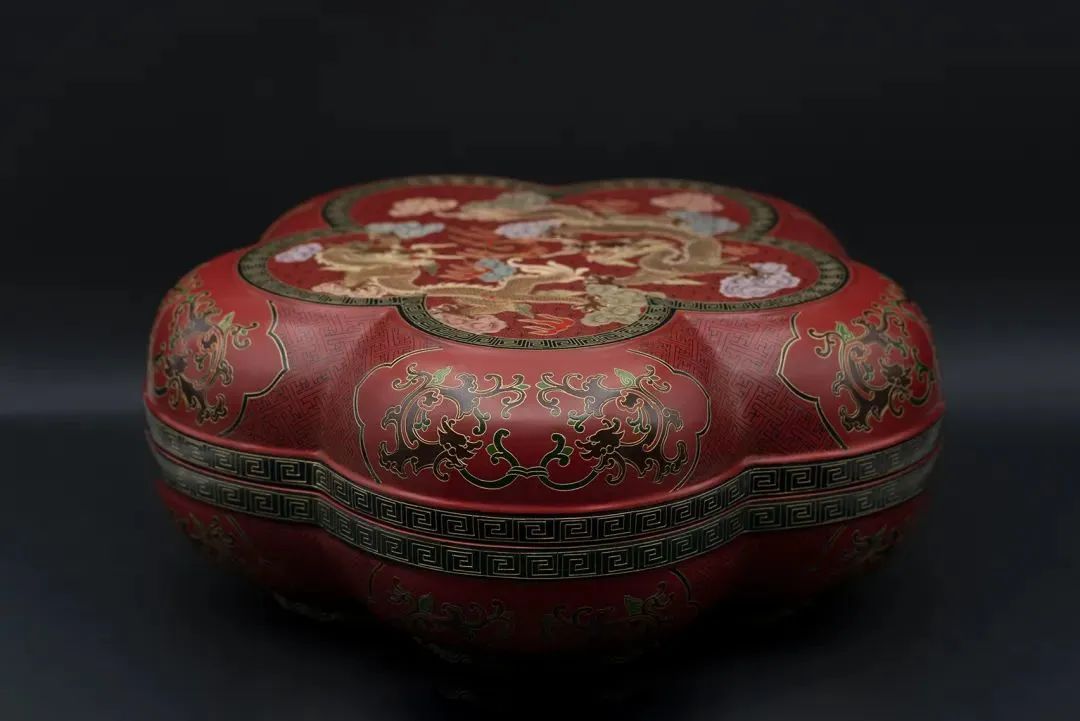 大师记|中国工艺美术大师万紫 金漆镶嵌漆器作品展
