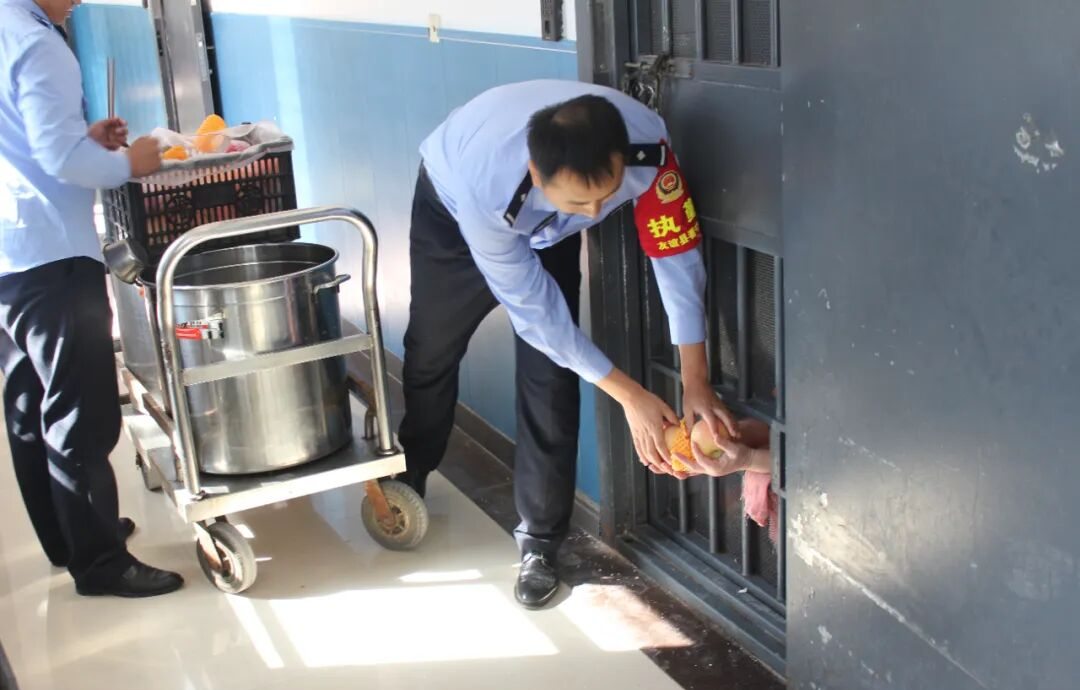 在押人员感受中秋关怀,积极改造迎接新生