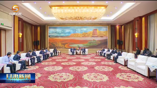 任振鹤会见乌兹别克斯坦就业与减贫部部长穆萨耶夫