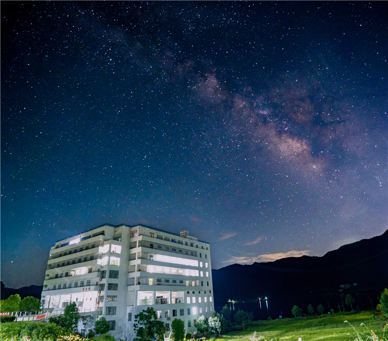 星空美景,庐山艺术特训营的夜