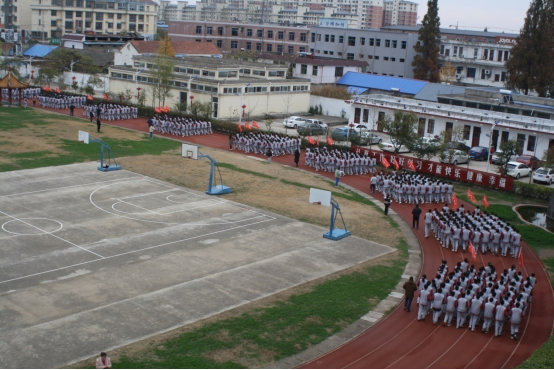 宿羊山初中举行"阳光跑操"比赛