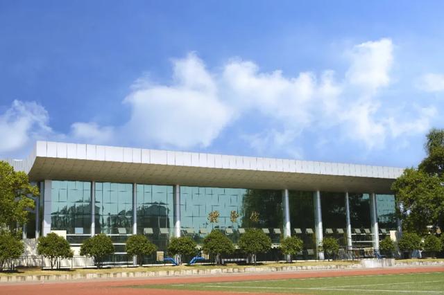 乐平中学建校93周年之际,让我们重新来听那熟悉的校歌