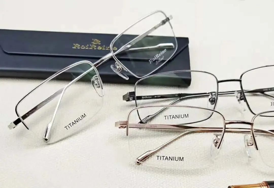 罗瓦雷诺科普小课堂|眼镜也有"保质期",过期佩戴危害多