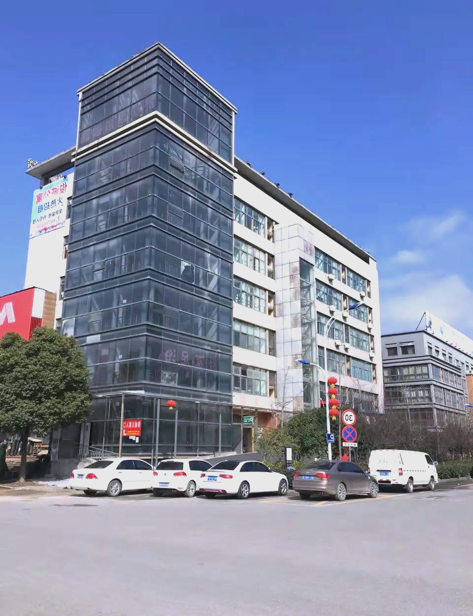 蓝领公寓申请指南及房源信息概览