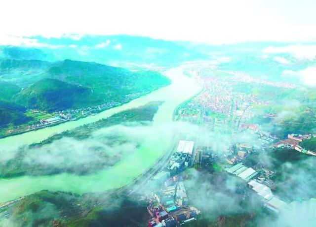 鸟瞰温溪浙江省丽水市青田县温溪镇是丽水东大门,接轨温州桥头堡,总