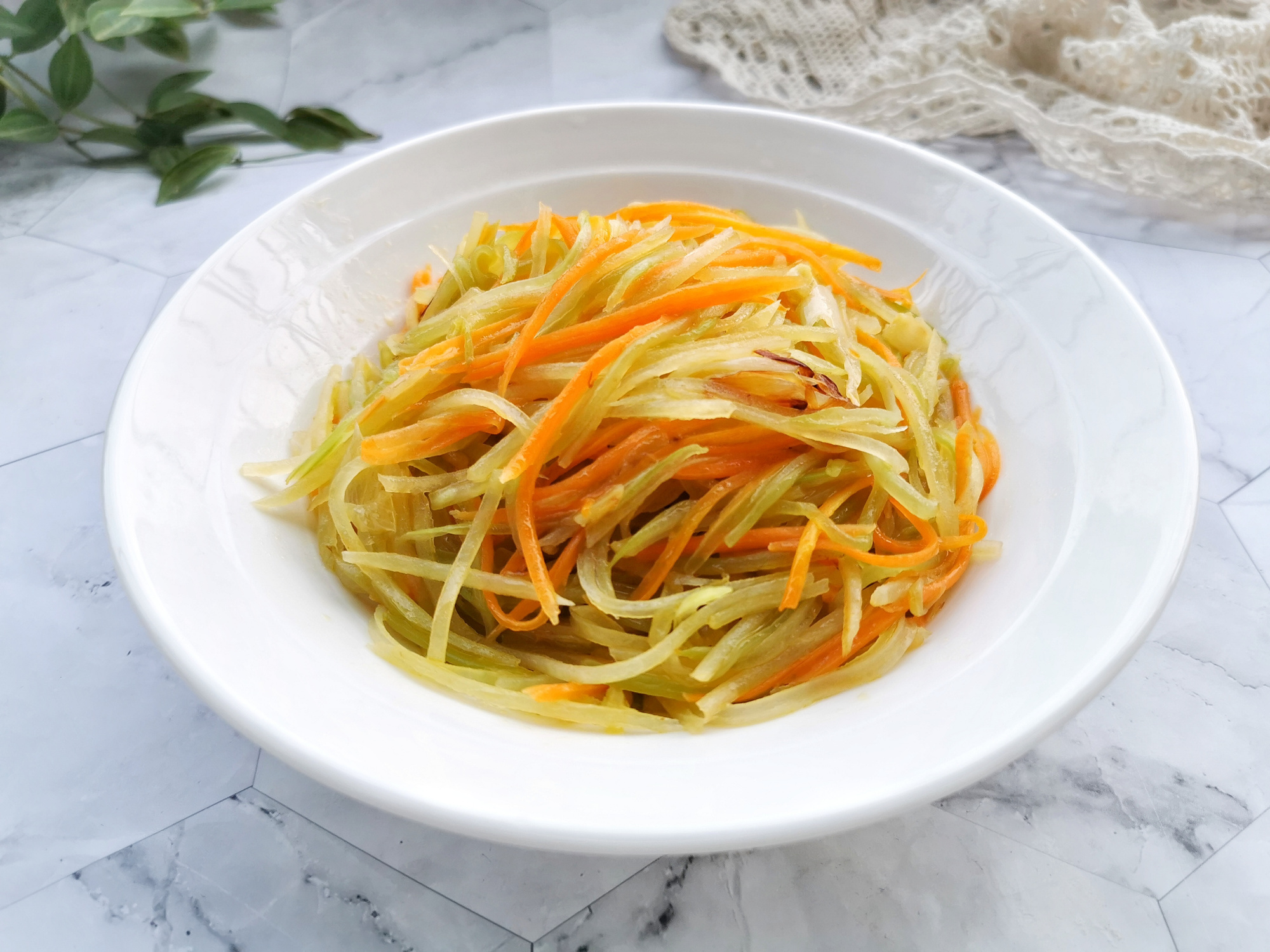 家常素炒三丝,清新爽口不油腻,2分钟炒一盘,30多年没吃够