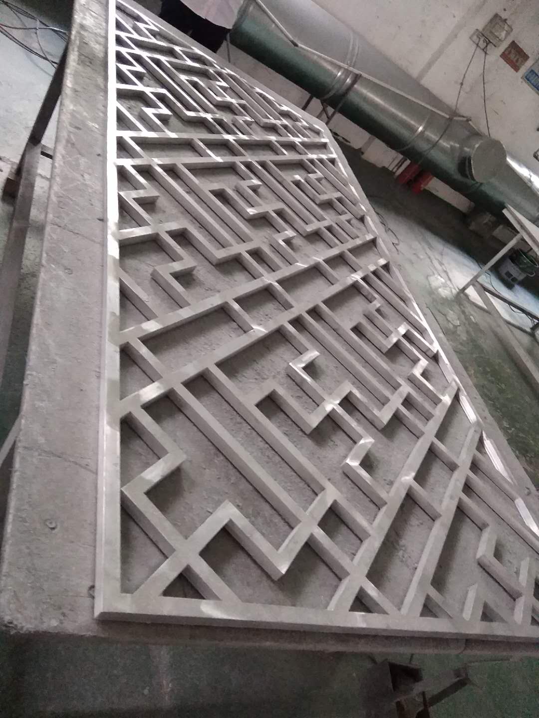 外墙装饰冰裂纹铝漏窗花 冰花纹漏窗规格