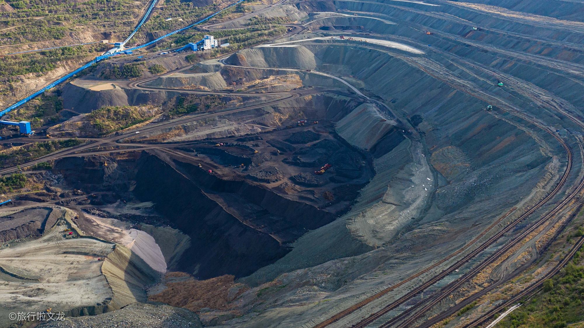 亚洲第一西露天矿,有人说是东北的痔疮,但100年来贡献了全部