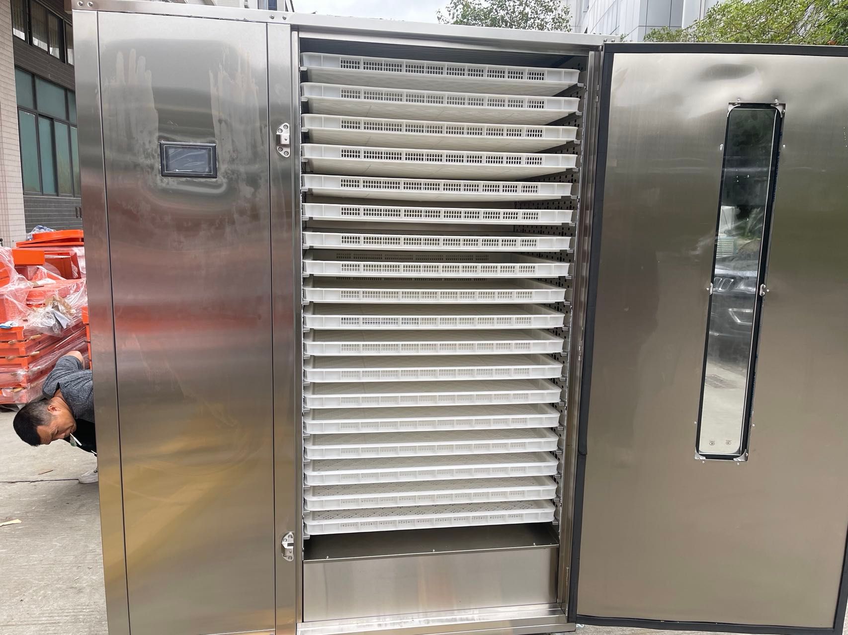 空气能带壳龙眼干烘干机