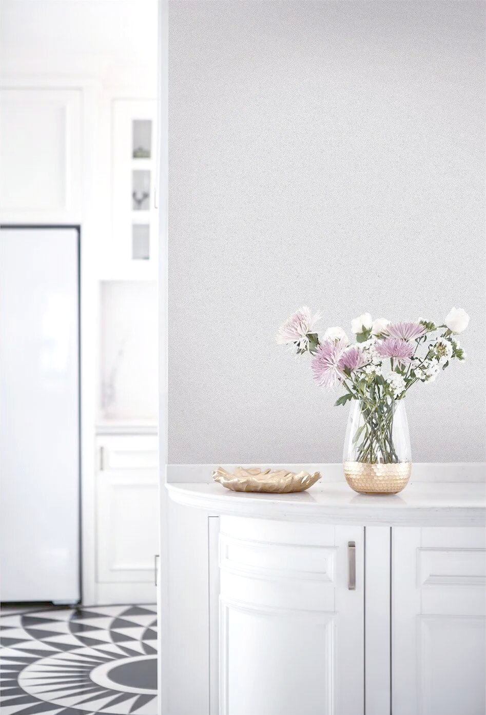 灰色系墙布:家居装饰中的经典与多样搭配