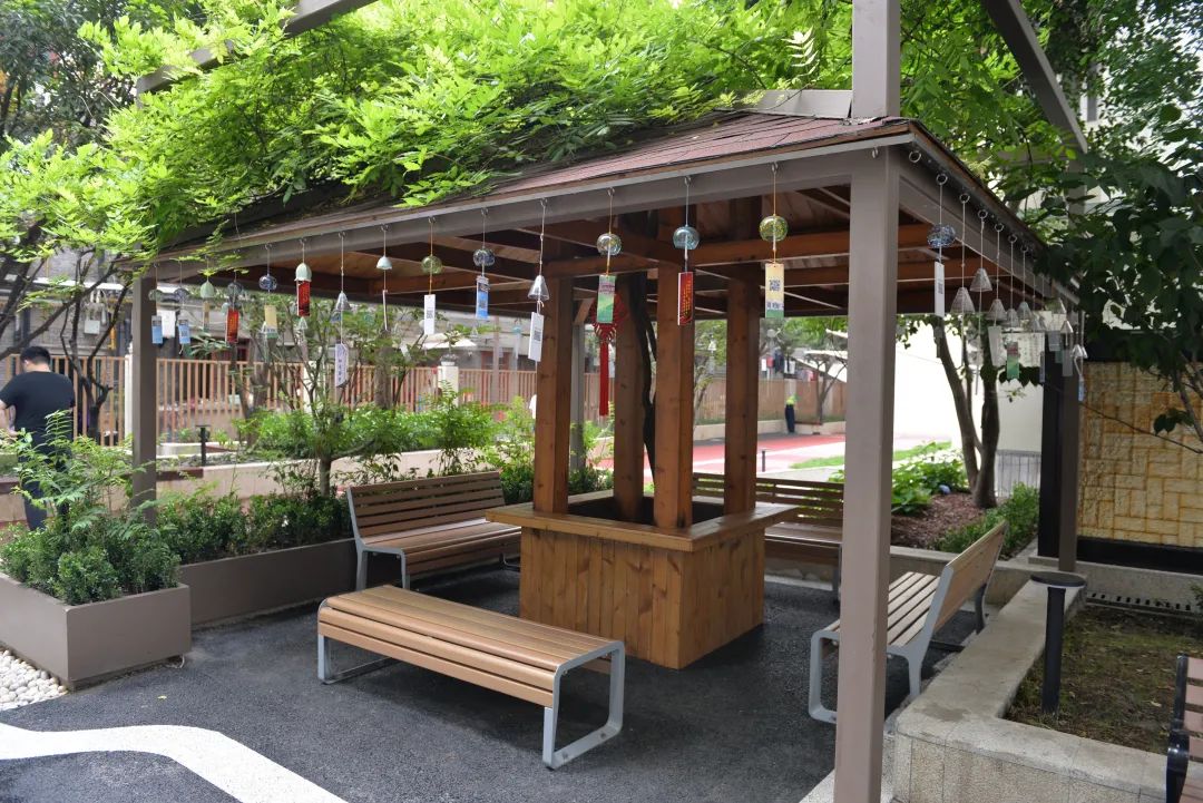 风铃声声传民意,小区凉亭成为"议事亭"