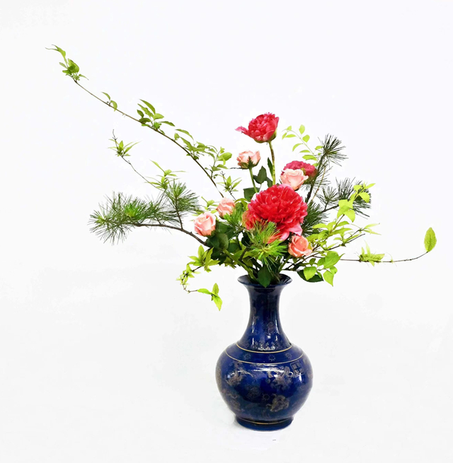 谷雨时节,40个牡丹芍药插花作品,让你尽赏最美春色
