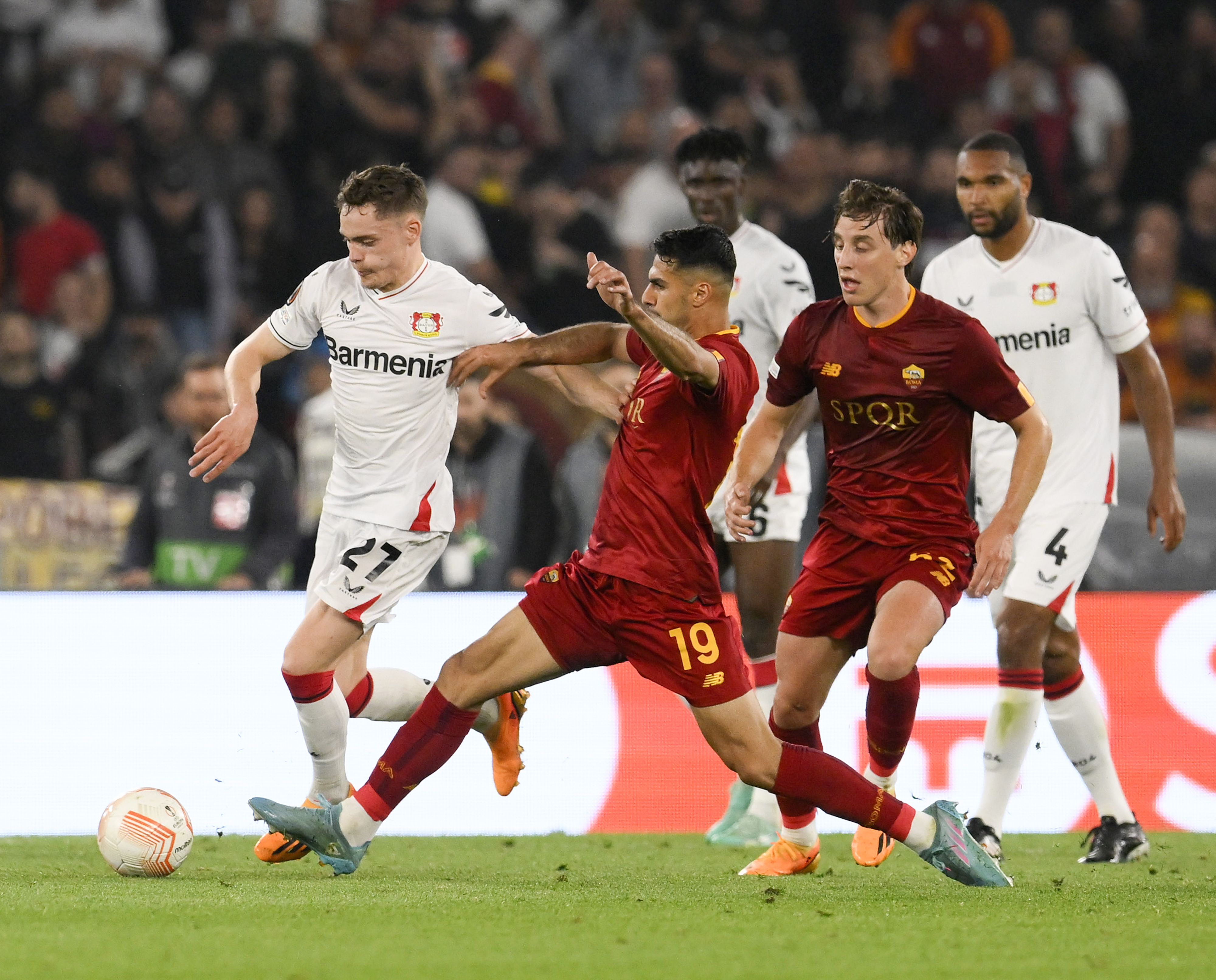 足球|欧联杯:罗马胜勒沃库森