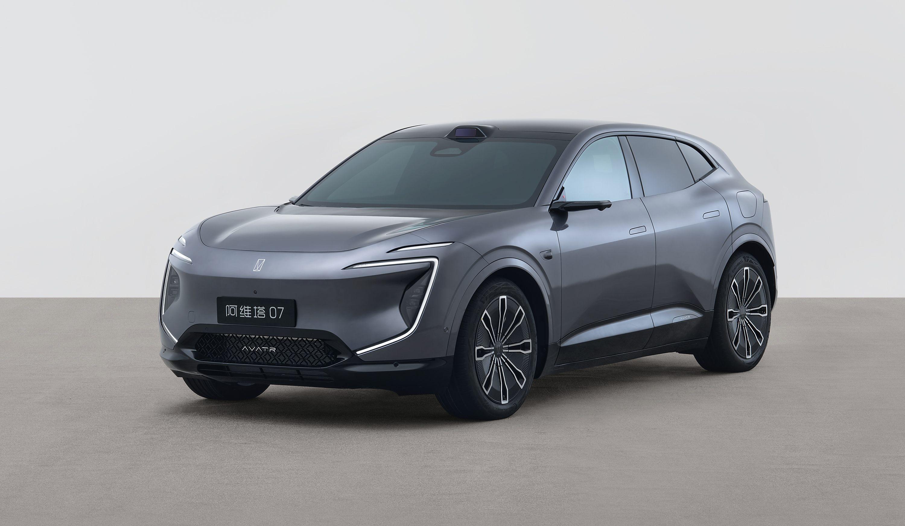 长安朱华荣辣评新能源:制造出燃烧的汽车是行业的耻辱