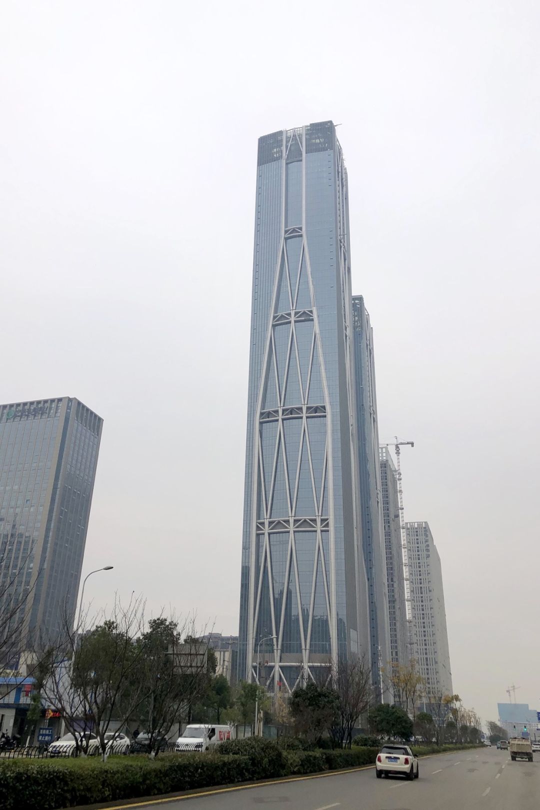 河西第一高楼328米地标交付,湖湘首个智慧云亮相湖南财富金融中心