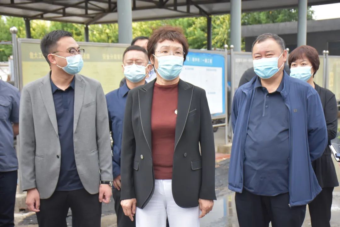 商黎英调研城建重点项目