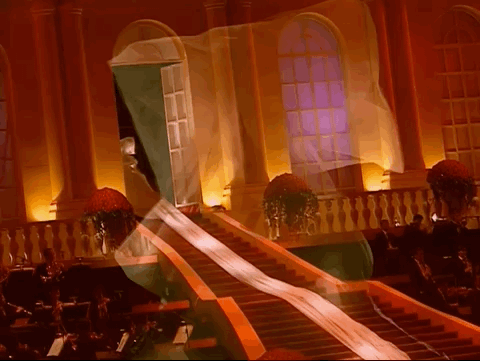 《梅艳芳》:不合格的传记片,却拍出了逝去的"黄金时代"