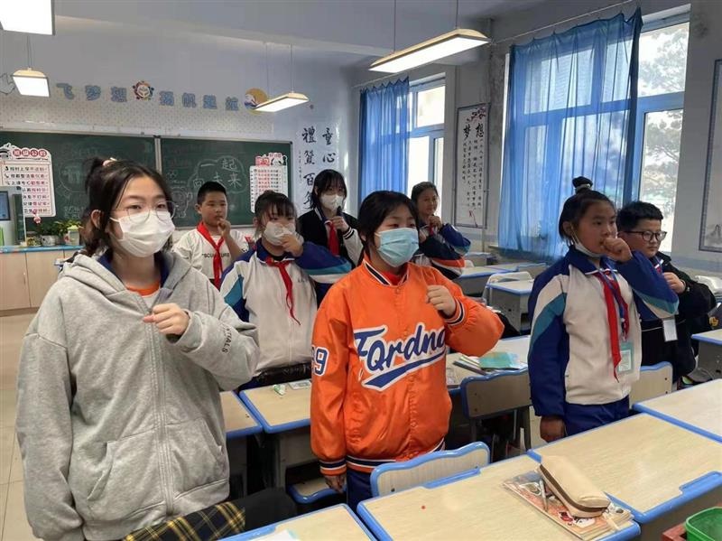 泰来县第四中学开展主持人社团阶段性汇报展示