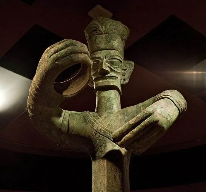 成都隐居高人三星堆隐藏着一个代号为九鼎川人的神秘预言