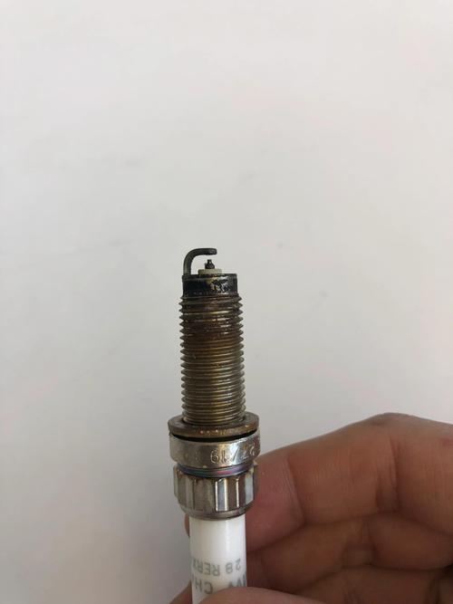 别克凯越1.6火花塞型号