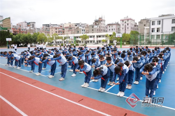 昆明市官渡區小街小學舉行一,二年級學科素養綜合評價遊園活動