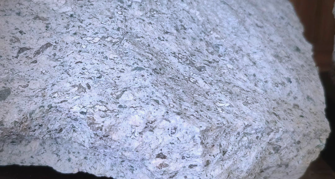 探秘新昌石城:凝灰岩的故事与多样地貌