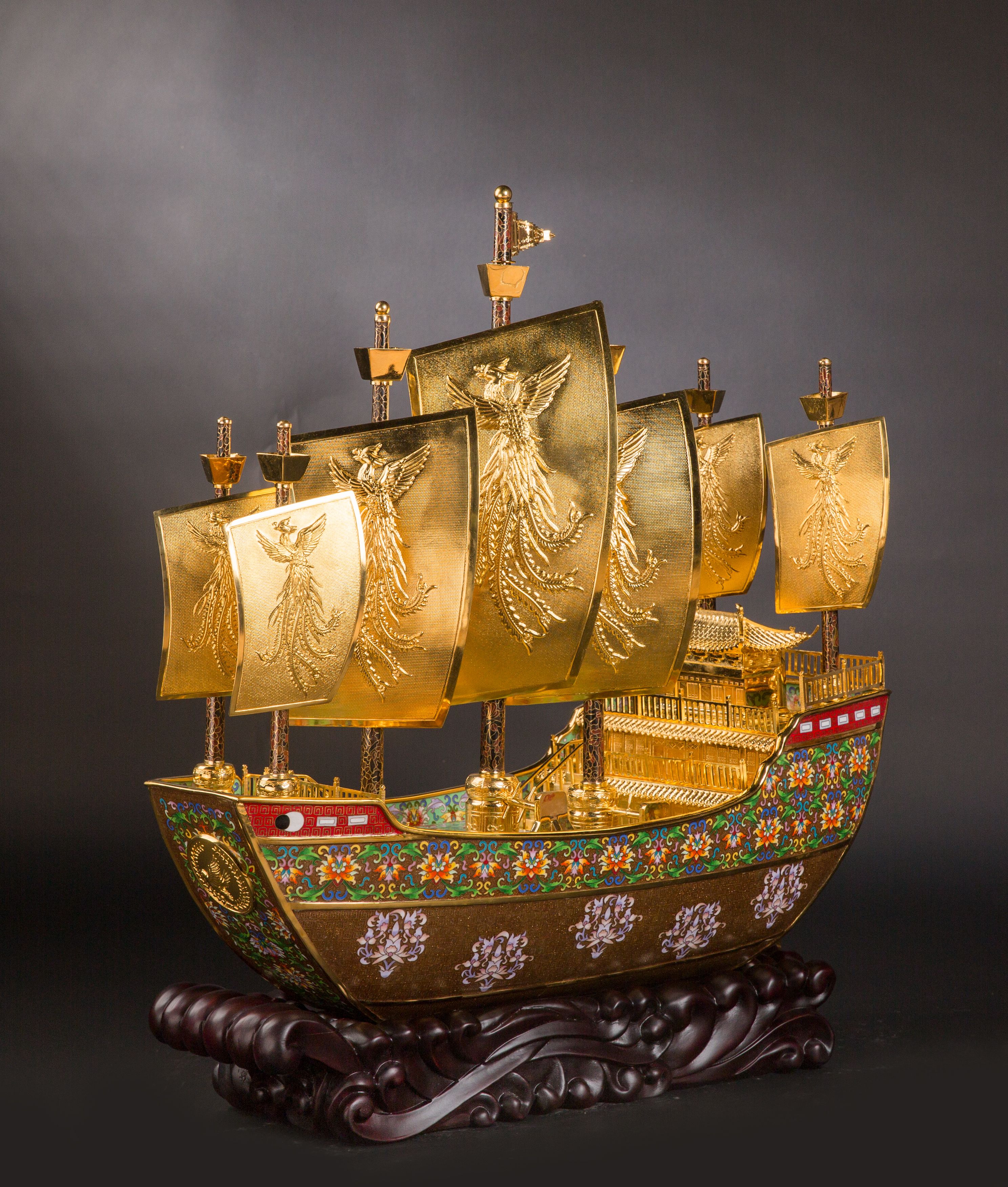 霍铁辉郭明国礼《友谊之船》景泰蓝典藏版