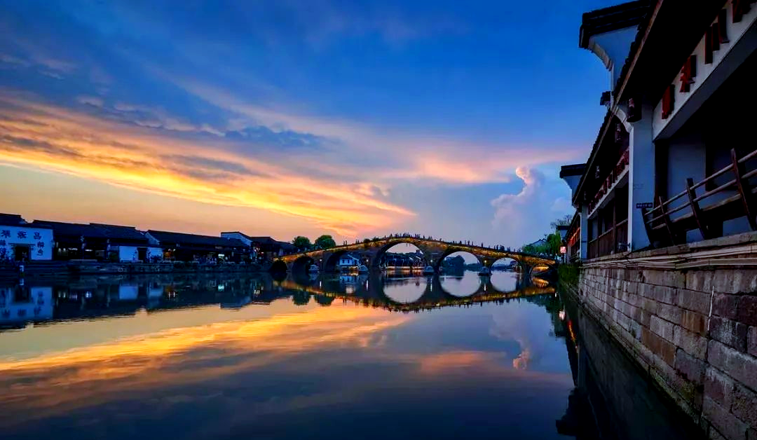 探访塘栖古镇:领略漕运文化与古镇风情,感受历史与现实的交织