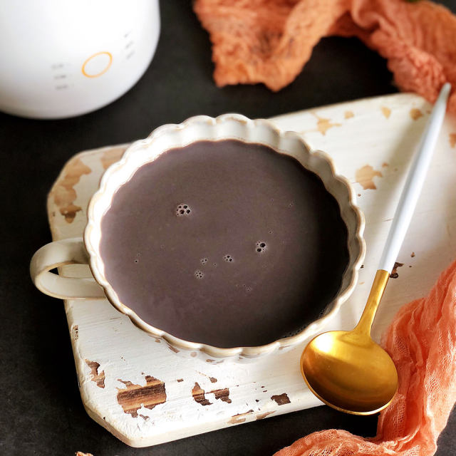 养生黑芝麻豆浆,细腻顺滑,特别的好喝