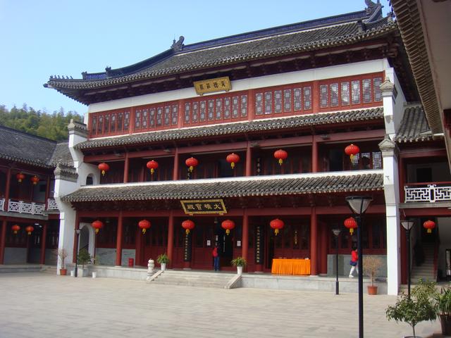千年古刹隆昌寺,律宗祖庭宝华山(1)