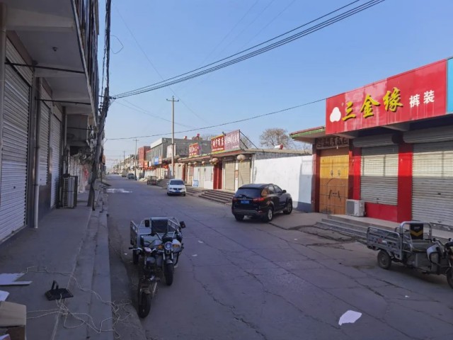 实地探访小果庄村:4700村民大转移,有人曾在机场工作