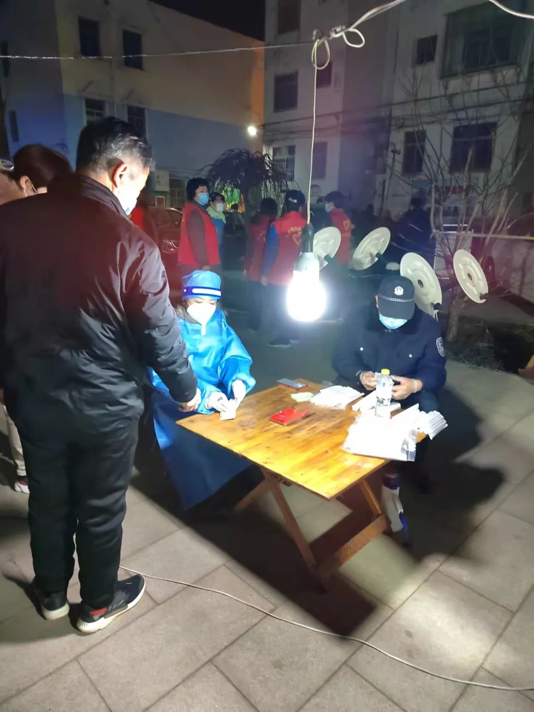 致敬奋斗在抗疫一线的周村法院人