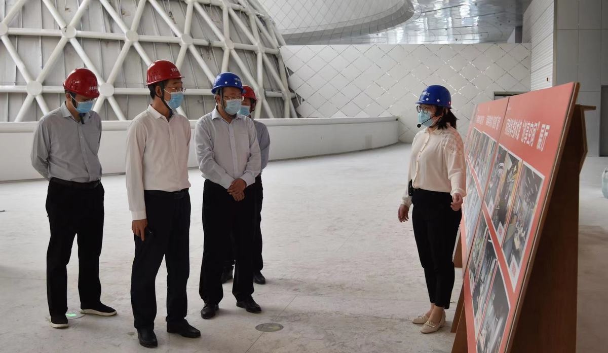 吕国范专题调研省科技馆新馆建设工作