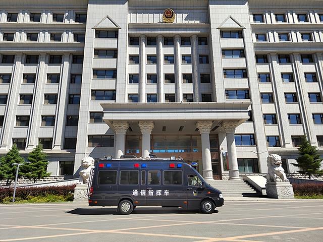 吉林长岭县公安通信指挥车上岗
