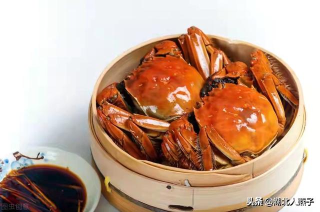 秋天最适合吃螃蟹,蒸螃蟹,冷水蒸还是热水蒸?多一步鲜香不流黄