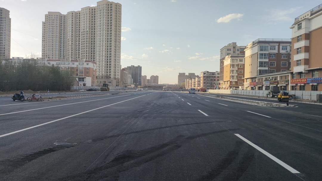进度条刷新临河城区10条道路即将完成铺油并通车