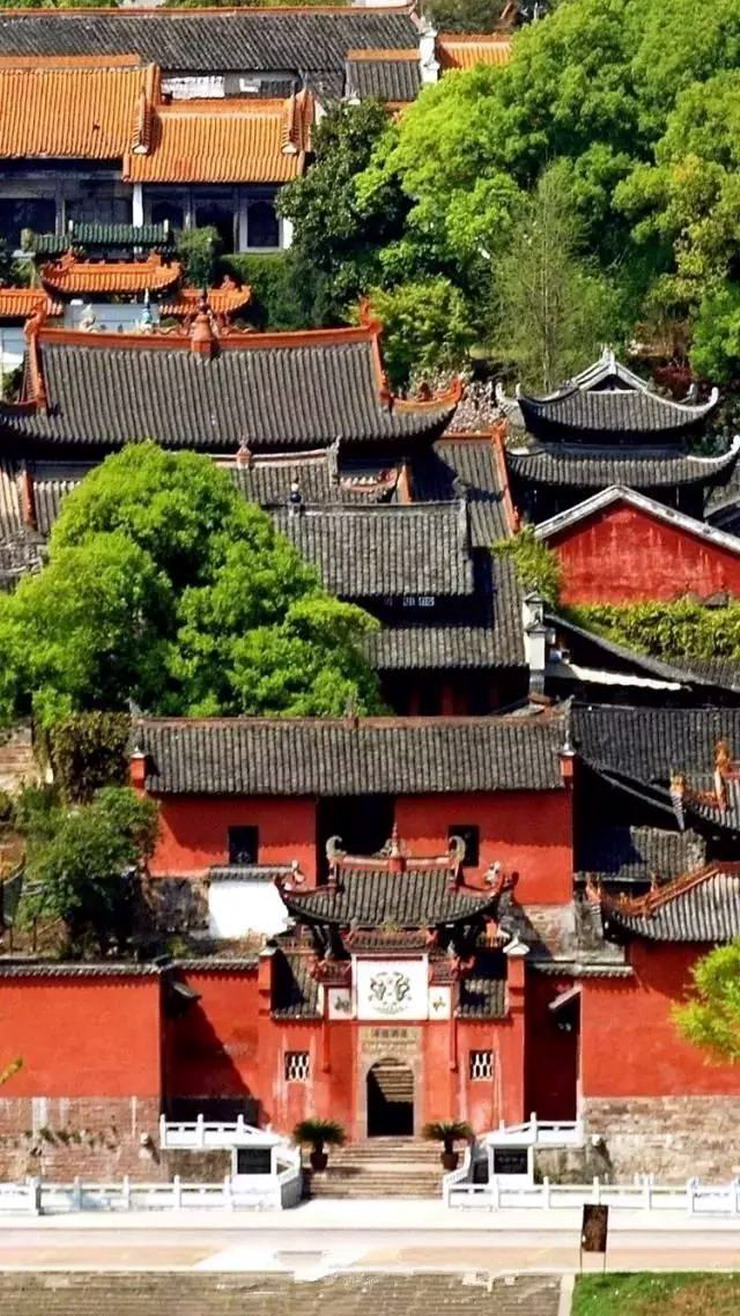 沅陵传奇:敕建讲寺辰州境,唐皇赐名冠"龙兴"