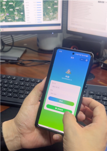 副局长用腾讯WorkBuddy手搓“叫应”防汛小程序：自费10亿Token！一个月完成