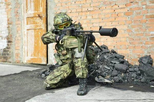 俄罗斯aek-999通用机枪,pkm轻机枪的升级版装备