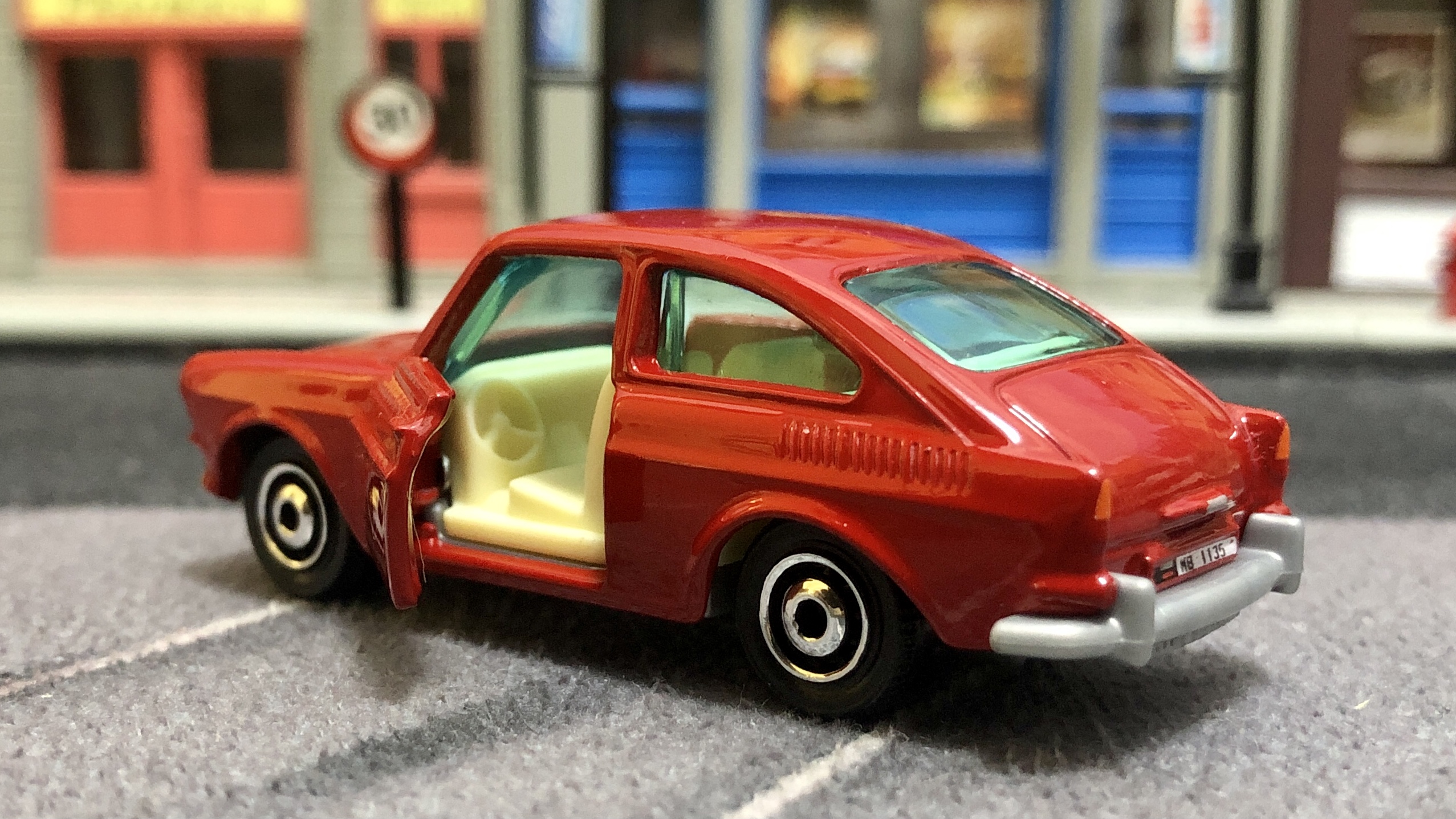 火柴盒可动系列大众type3,甲壳虫继任者?