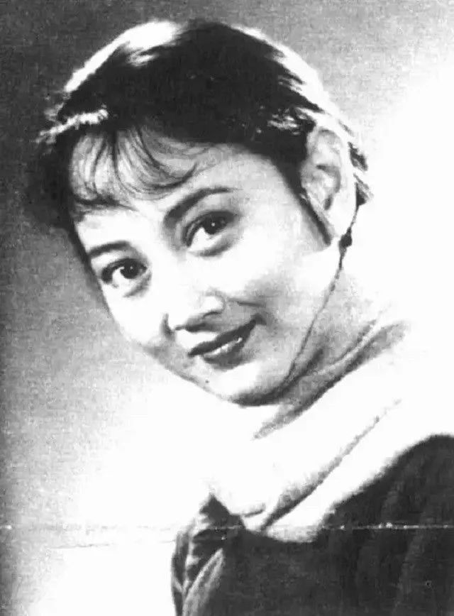 90岁的王晓棠如今生活怎样