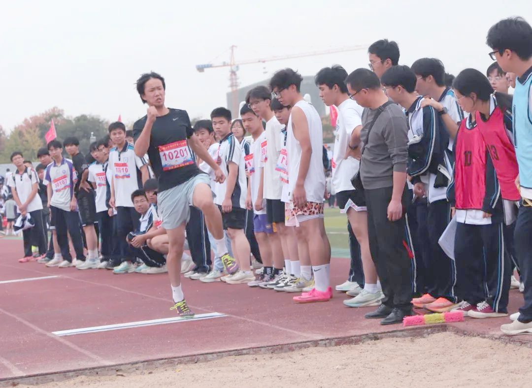 汉川一中2024年秋季田径运动会开幕盛况及赛事安排